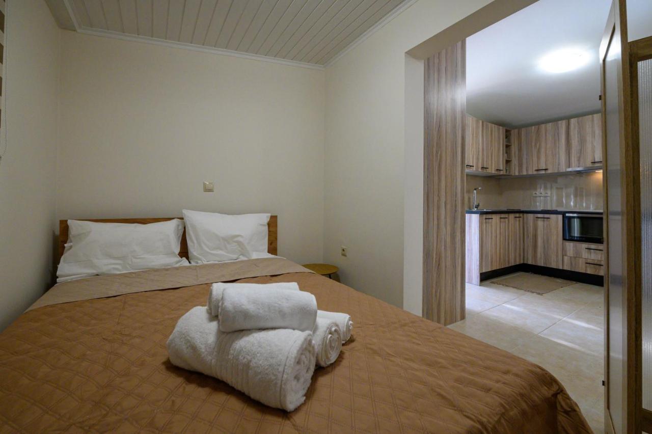 Kv Apartments Kalamata Esterno foto